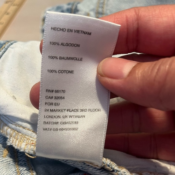 BDG Urban Outfitters Dolphin Low Rise Micro Denim Shorts Sz.‎ 28 - Picture 11 of 12